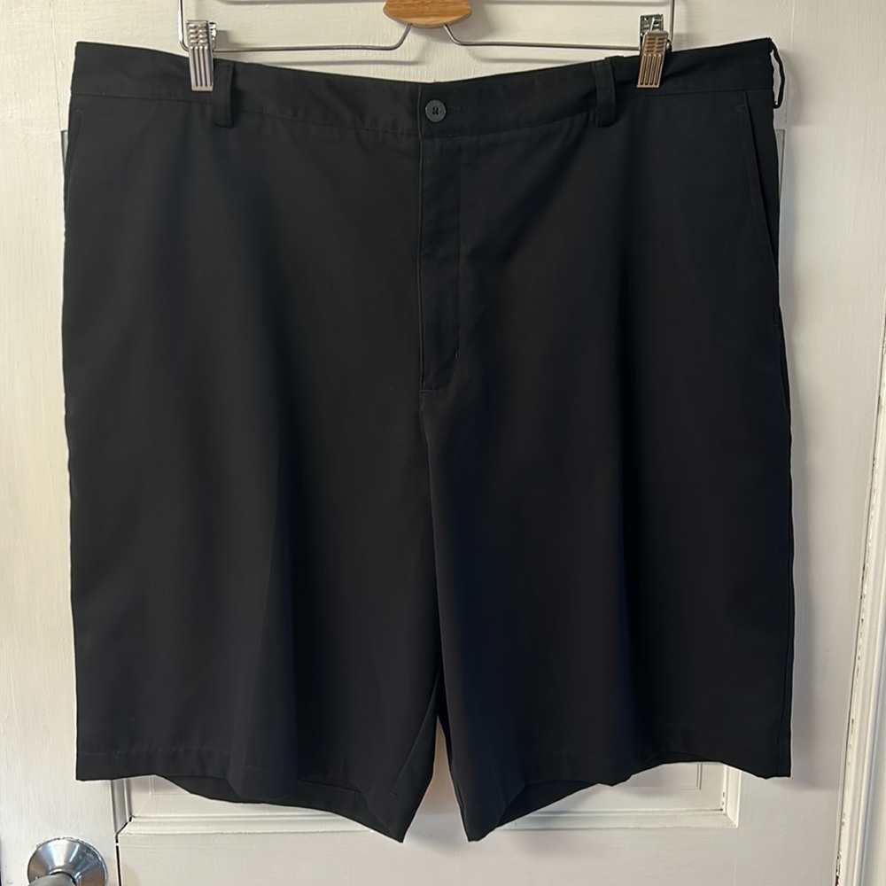 Nike black golf ⛳️ shorts men’s size 42
